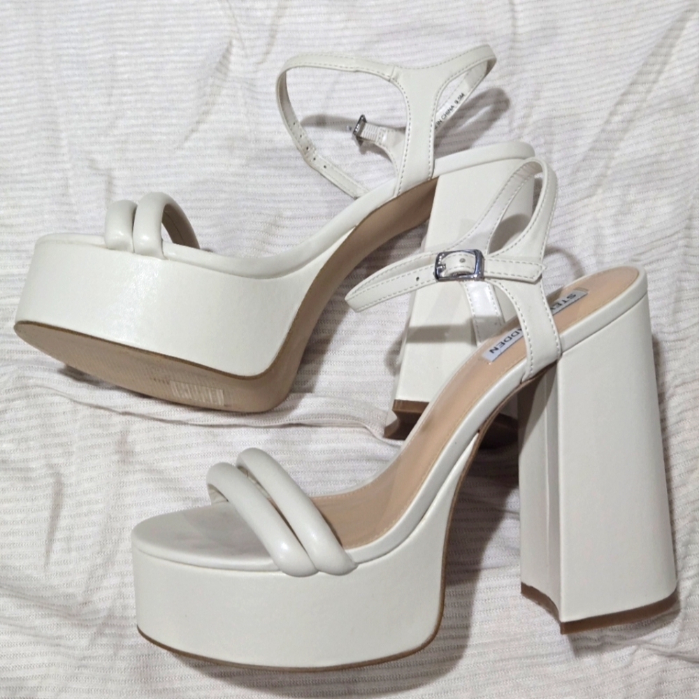 Steve Madden "Tille" Platform - Size 9.5 NWT